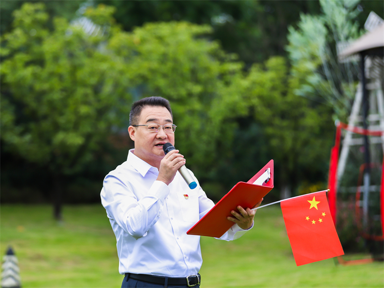 1695720127782144.jpg 4d254ac2ca1c73ce7f1523054d841e6.jpg